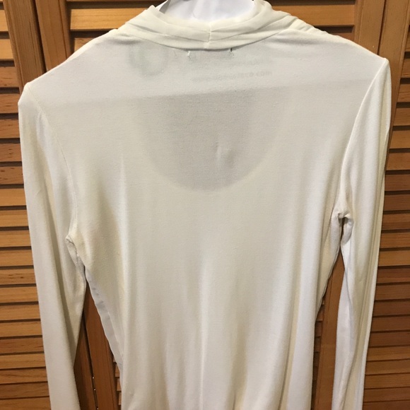 Very unique Dex top. - Picture 5 of 10